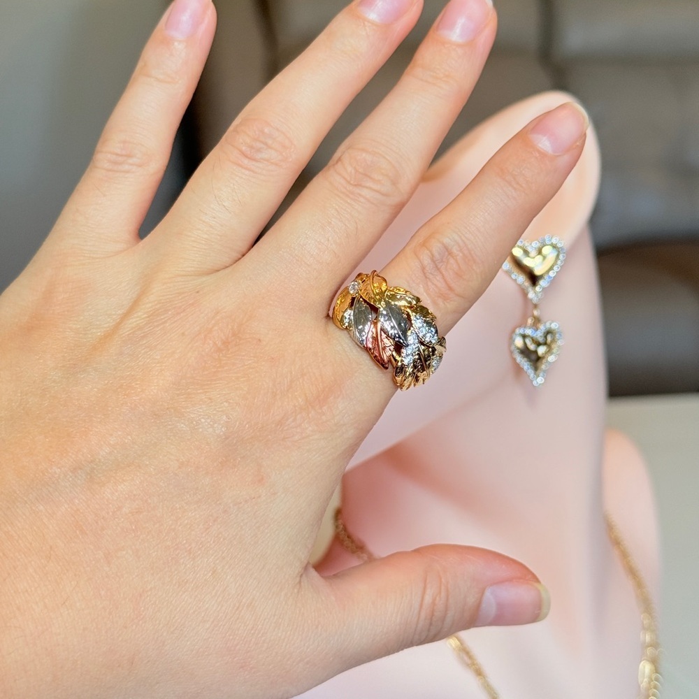 ⚜️ Elegant Gold and Silver Leaf Ring